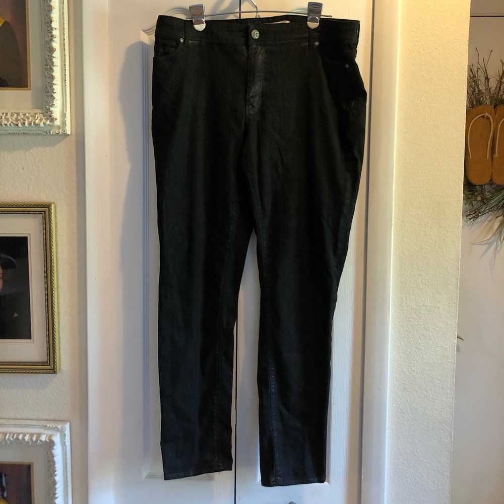 Put that sparkle in your outfit with black jeans